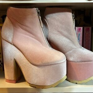 YRU Pink Velvet Platform Ankle Boots